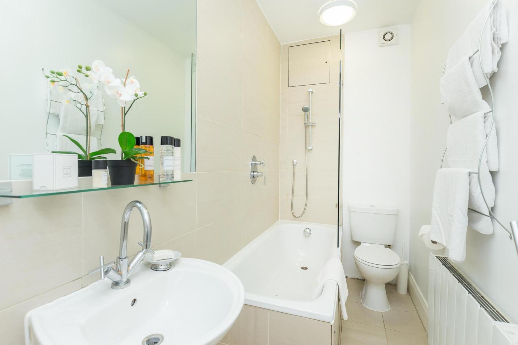 Picton 2Br Apartment - Prime Location & Comfort London Eksteriør bilde
